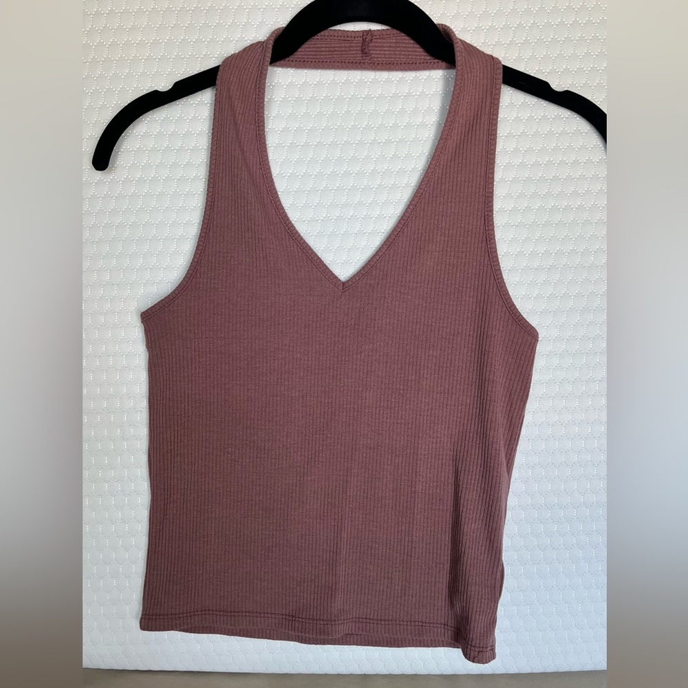 V-Neck Ribbed Halter Top - Size S